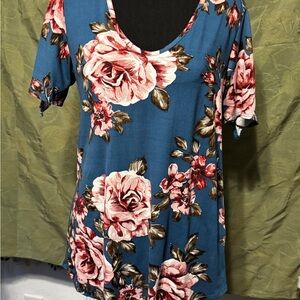 Acting Pro Floral Knotted Short Sleeve Top - Blue and Pink New w/o Tags Sz Sm